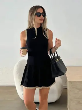 Lottie - Timeless little black dress